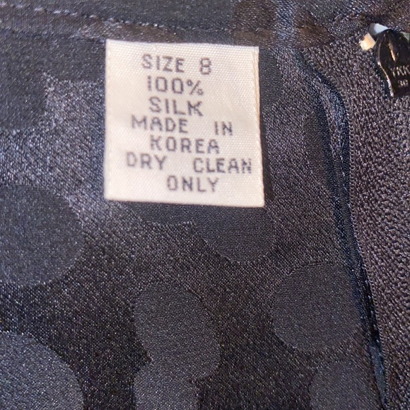 VINTAGE ST. GILLIAN | 100% SILK SKIRT AND TOP SET | 4 - Picture 10 of 10